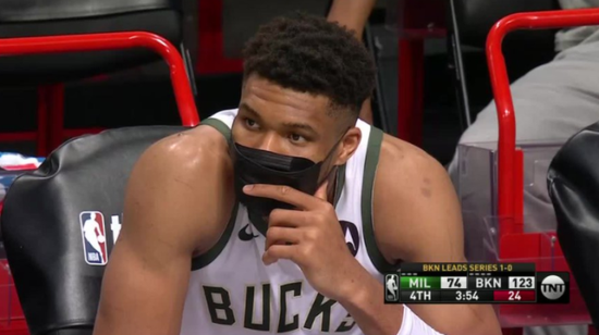  开拓者利拉德60分创队史新纪录