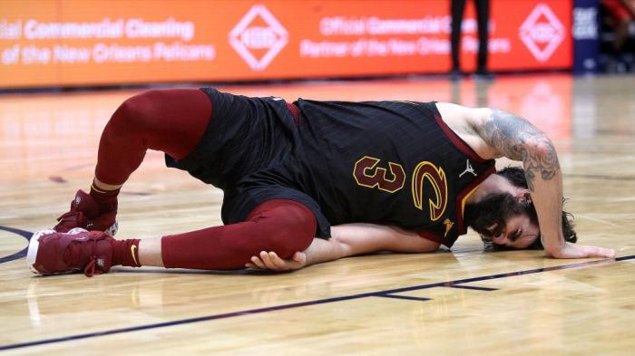 多特蒙德核心中场遭遇韧带撕裂重创  